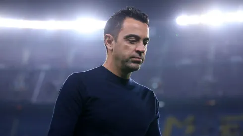 Em baixa na temporada, Xavi deve fazer alteração e tirar um dos reforços do time titular. Foto:  Eric Alonso/Getty Images
