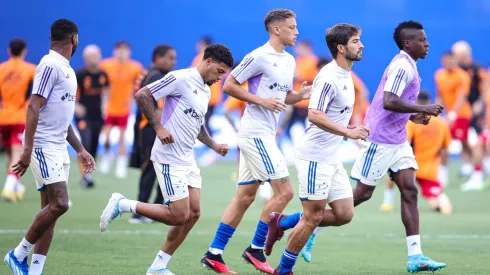 MG – BELO HORIZONTE – 05/11/2023 – BRASILEIRO A 2023, CRUZEIRO X INTERNACIONAL – Lucas Silva jogador do Cruzeiro durante aquecimento antes da partida contra o Internacional no estadio Mineirao pelo campeonato Brasileiro A 2023. Foto: Gilson Lobo/AGIF
