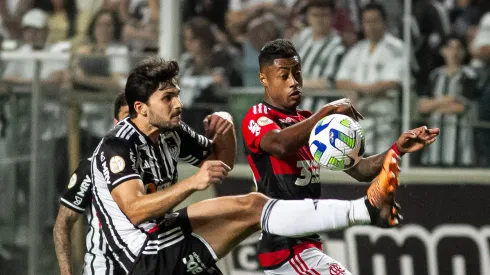 MG – BELO HORIZONTE – 29/07/2023 – BRASILEIRO A 2023, ATLETICO-MG X FLAMENGO – Bruno Henrique jogador do Flamengo durante partida contra o Atletico-MG no estadio Independencia pelo campeonato Brasileiro A 2023. Foto: Fernando Moreno/AGIF
