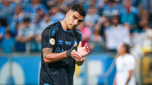 Foto: Maxi Franzoi/AGIF – Suárez deve se despedir do Grêmio 
