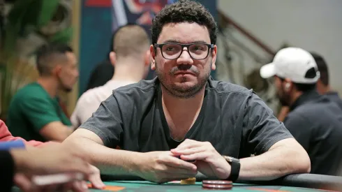 João Bauer é um conhecido profissional de poker brasileiro