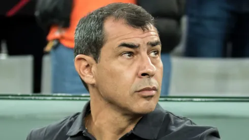 Carille gosta muito do Santos
Foto: Robson Mafra/AGIF