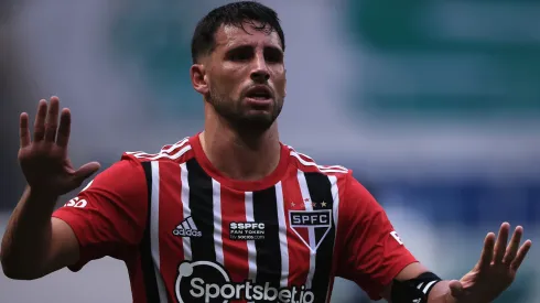 Calleri, atacante do São Paulo – Foto: Ettore Chiereguini/AGIF
