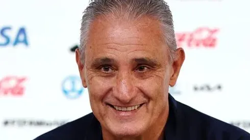 Foto: Mohamed Farag/Getty Images – Tite em entrevista quando era treinador da Seleção Brasileira
