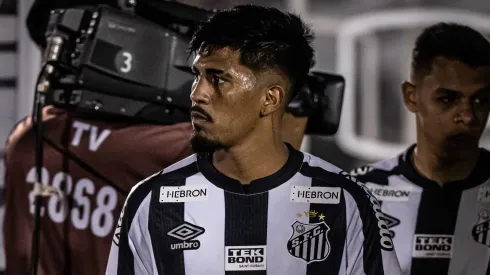 Ivonei tem contrato no Peixe até julho de 2025 e falou sobre seu futuro - Foto: Raul Baretta/Santos