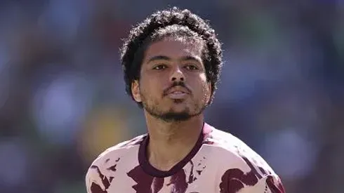 Foto: Steph Chambers/Getty Images - Evander em partida pelo Portland Timbers em 2023