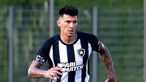 Foto: Vitor Silva/Botafogo – Victor Cuesta e +2 se despedem do Botafogo
