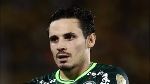 Foto: Franklin Jacome/Getty Images - Raphael Veiga, jogador do Palmeiras