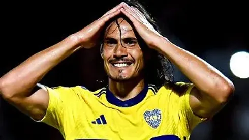 Foto: Marcelo Endelli/Getty Images – Cavani pelo Boca Juniors em partida na Liga Argentina