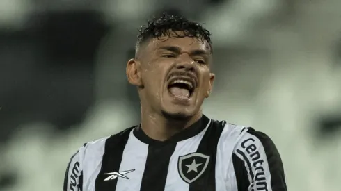 Grêmio quer outro atacante do Botafogo – Foto: Jorge Rodrigues/AGIF
