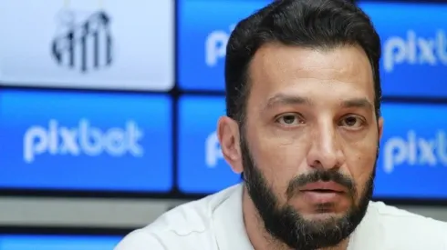 Foto: Fernanda Luz/AGIF - Edu Dracena, ex-executivo de futebol do Santos