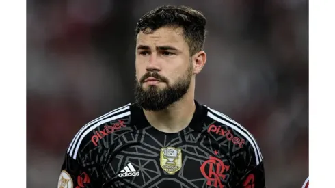 Foto: Thiago Ribeiro/AGIF - Matheus Cunha, goleiro do Flamengo