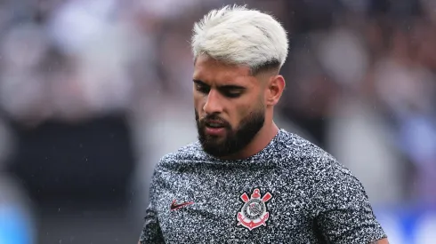 Diretoria do Flamengo desistiu de contratação e vai ver reforço em rival direto
