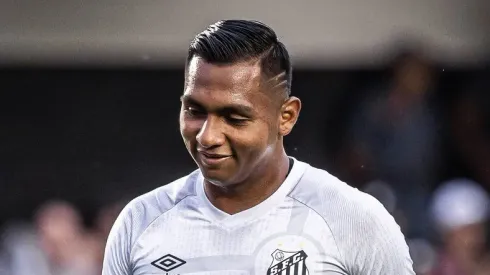 Morelos foi contratado a peso de ouro pelo Peixe
Foto: Raul Baretta/ Santos FC.
