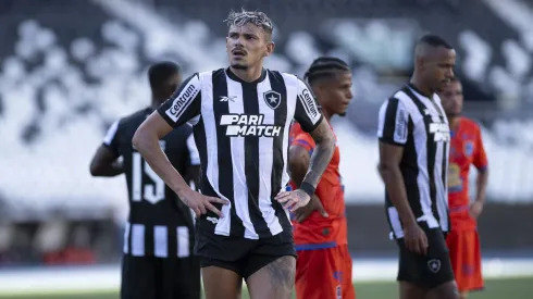 Tiquinho Soares em jogo contra o Audax pelo Campeonato Carioca. Foto: Jorge Rodrigues/AGIF
