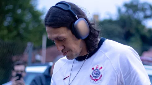 Cassio jogador do Corinthians durante chegada da equipe para partida contra o Sao Bernardo no estadio Primeiro de Maio pelo campeonato Paulista 2024. Foto: Leonardo Lima/AGIF
