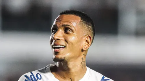 Otero e Rincón podem desfalcar o Santos no paulistão Foto: Reinaldo Campos/AGIF