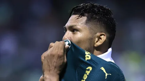 PALMEIRAS X BOTAFOGO-SP - Rony jogador do Palmeiras comemora seu gol durante partida contra o Botafogo-SP no estadio Arena Barueri pelo campeonato Paulista 2024. Foto: Marcello Zambrana/AGIF