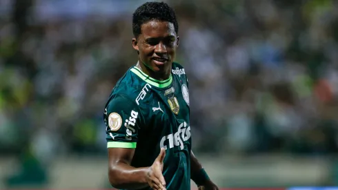 Endrick, do Palmeiras, contra o Internacional, pelo Brasileirão 2023 – Foto: Ricardo Moreira/Getty Images
