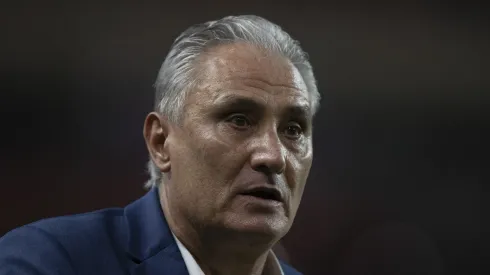 Tite é informado de negociação cancelada no Flamengo
