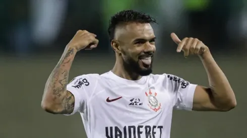 Foto: Rodrigo Coca/Ag. Corinthians – Raniele contou sobre a experiência de ser jogador do Corinthians
