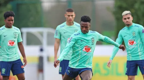 Vinicius Jr e companhia em treino da Seleção.  Foto: Rafael Ribeiro/CBF
