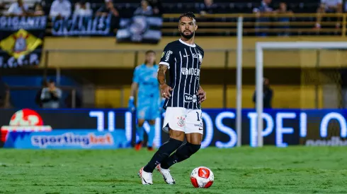 Raniele em campo com a camisa do Timão. Jogador foi titular em todas as partidas do ano
