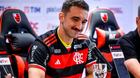 Léo Ortiz, zagueiro do Flamengo que foi pivô de explicação de Diniz – Foto: Marcelo Cortez – CRF
