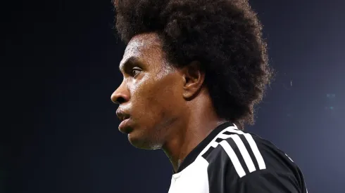 Willian, meia do Fulham, afirma que amigo quer muito jogar no Flamengo
