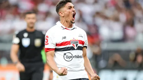 Foto: Gilson Lobo/AGIF – Pablo Maia estreou na Seleção Brasileira e fez um lance importante 
