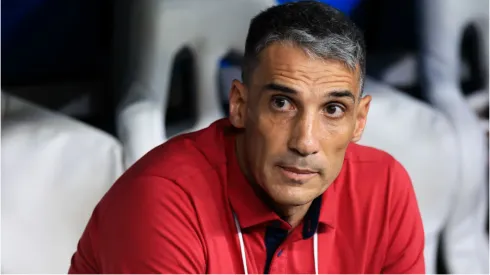 Vojvoda, treinador do Fortaleza, durante jogo - Foto: Buda Mendes/Getty Images.