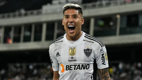 Zaracho, do Atlético, comemora gol contra o Botafogo, pelo Brasileirão 2022 - Foto: Thiago Ribeiro/AGIF