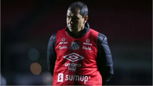 Fábio Carille em jogo pelo Santos – Foto: Alexandre Schneider/Getty Images
