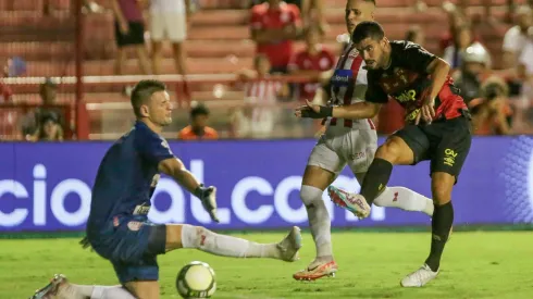 PE – RECIFE – 30/03/2024 – PERNAMBUCANO 2024, NAUTICO X SPORT FINAL – Ze Roberto jogador do Sport durante partida contra o Nautico no estadio Aflitos pelo campeonato Pernambucano 2024. Foto: Rafael Vieira/AGIF
