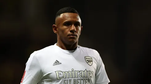 Marquinhos em açaõ durante jogo do Arsenal contra o kassam.