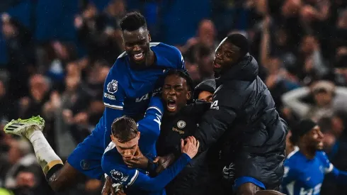 Time do Chelsea comemorando o gol da vitória de Palmer contra o United.
Foto: Chelsea
