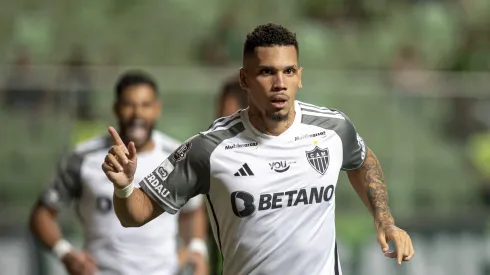 MG – BELO HORIZONTE – 17/03/2024 – MINEIRO 2024, AMERICA-MG X ATLETICO – Paulinho jogador do Atletico comemora seu gol durante partida contra o America-MG no estadio Independencia pelo campeonato Mineiro 2024. Foto: Alessandra Torres/AGIF
