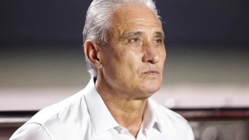 Tite já aprovou a contratação do jogador para reforçar a equipe
