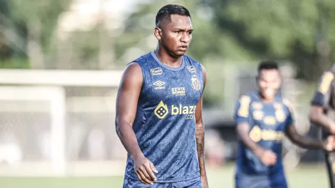 Atacante colombiano retorna ao time titular após algumas partidas no banco