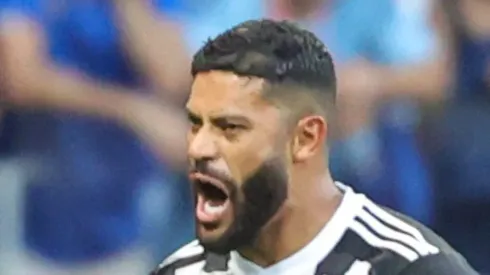 Hulk durante partida contra o Cruzeiro pela final do Campeonato Mineiro de 2024. Atacante foi decisivo no clássico.
