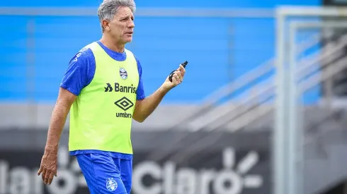 Renato Gaúcho quer a contratação do zagueiro Mina ao Grêmio. (Foto: Lucas Uebel/Grêmio FBPA)