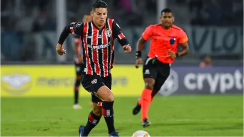 James Rodríguez, jogador do São Paulo, durante uma partida – Foto: Hernan Cortez/Getty Images
