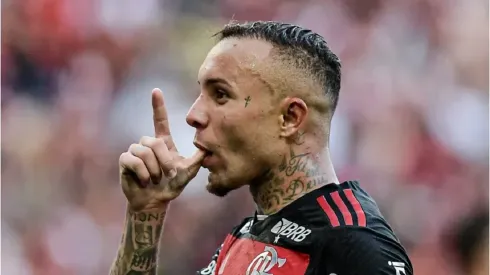 Foto: Thiago Ribeiro/AGIF - Everton Cebolinha exaltou a atuação de Bruno Henrique na final do Campeonato Carioca