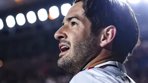 Alexandre Pato está sendo avaliado para reforçar o Santos
