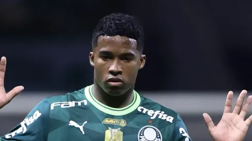 SP - SAO PAULO - 25/10/2023 - BRASILEIRO A 2023, PALMEIRAS X SAO PAULO - Endrick jogador do Palmeiras durante partida contra o Sao Paulo no estadio Arena Allianz Parque pelo campeonato Brasileiro A 2023.
