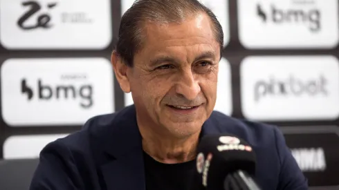 Foto: Daniel Ramalho/Vasco da Gama - Vasco vai contratar volante do Athletico