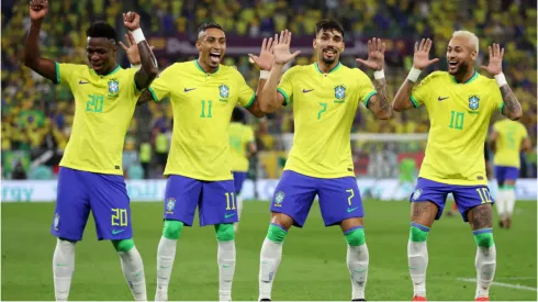 Jogadores do Brasil comemorando gol da Seleção Brasileira – Foto:  Francois Nel/Getty Images
