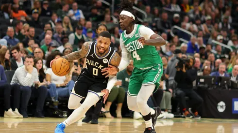 Melhor time da temporada, o Boston Celtics enfrentou o Milwaukee Bucks em abril, na NBA (Foto: Stacy Revere/Getty Images)
