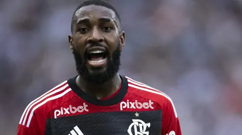 Gerson retornou ao Flamengo na estreia do Brasileirão, mas fica no banco contra o São Paulo
