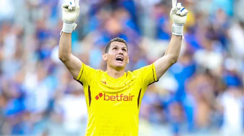 Rafael Cabral publica carta de despedida a torcida do Cruzeiro.